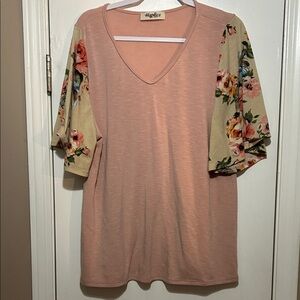 Women's Pink Floral Sleeve Top